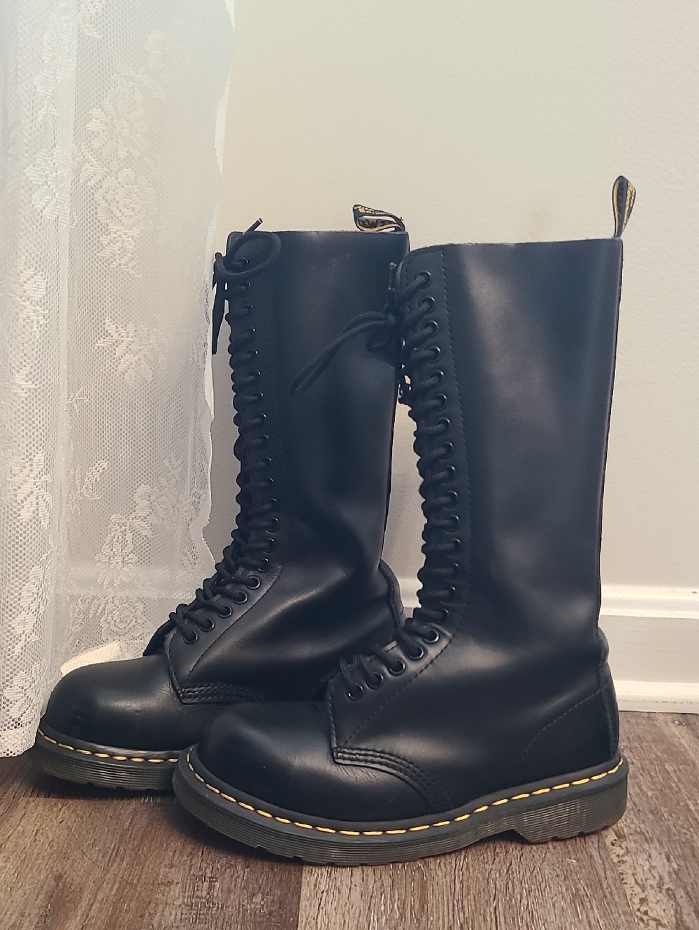 Dr Martens 1942 10 Eye Steel Toe Boots